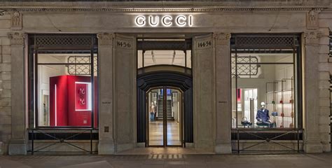 gucci bond street photos